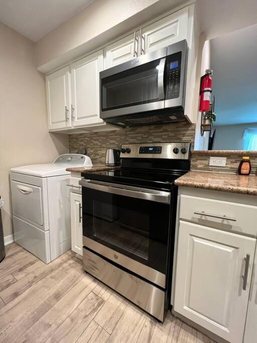 Beautiful/Spacious 2 Bedroom Houston Near Galleria Екстер'єр фото