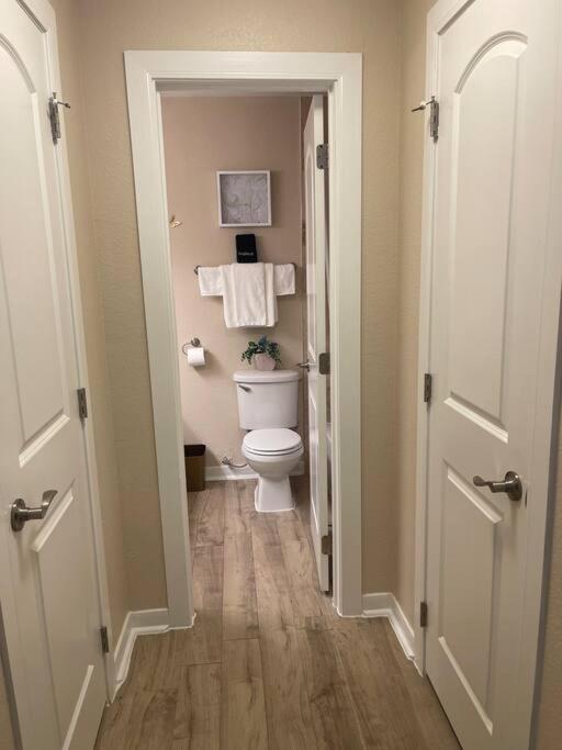 Beautiful/Spacious 2 Bedroom Houston Near Galleria Екстер'єр фото